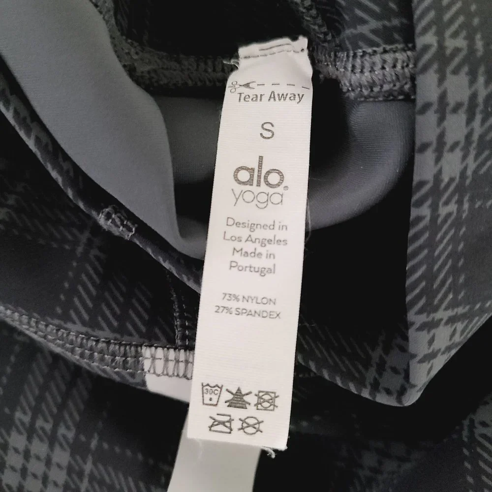 NEW Alo Yoga Occasion Leggings S Black Gray Plaid Reflective Stripe High-Waist - Picture 8 of 9